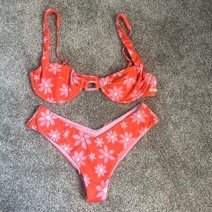 Wrangler Out Reversible Cheeky Bikini Bottoms
Rowan Underwire Bikini Top